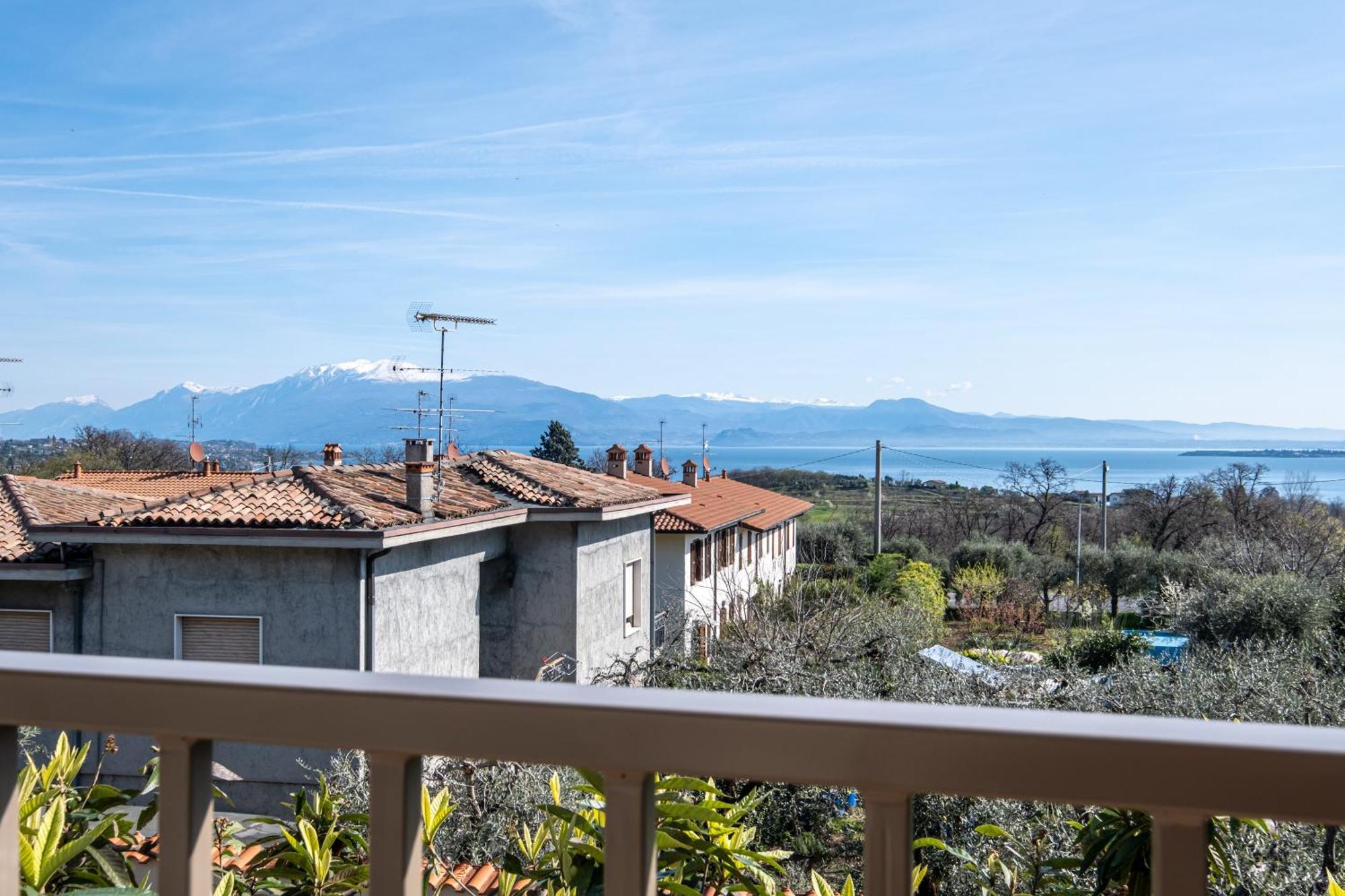 Il Lago Dei Sogni - Stupenda Vista Lago E Colline Barcuzzi Eksteriør billede